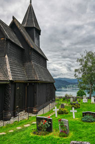 Urnes churchyard