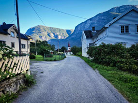 Deserted Undredal street