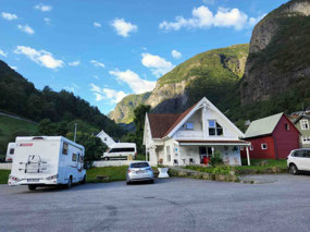 UNDREDAL - parked by the campground