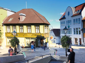 Roaming Old Town streets