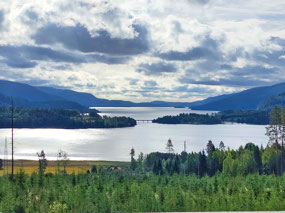 Fiskumvannet lake