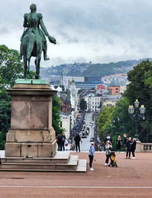 Looking down at Karl Johan gate