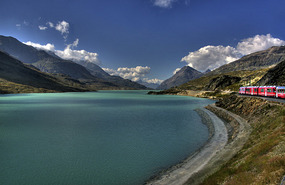 Lago Bianco Lake - Bernina Express Train