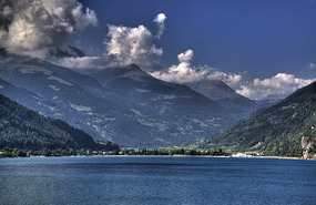 Miralago-Lake Poschiavo-Bernina mtns