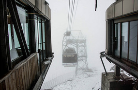  Cable Car Docking at Schilthorn