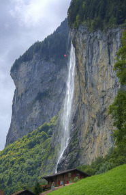 Staubbach Falls-Lauterbrunnen