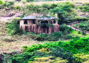 Room is entire building - Emakoko Lodge