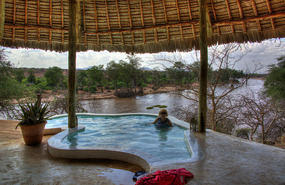Room Plung Pool - Sasaab 