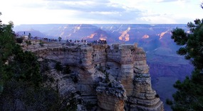 Mather Point Viewpoint - Sun Setting