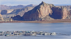  Lake Powell Marina--Houseboats
