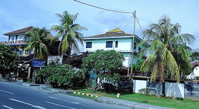 Bali street near cruise ship dock