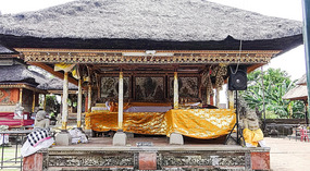  Batuan Temple Complex
