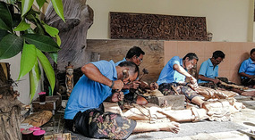  Siadja Gallery Woodcarvers