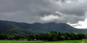Mountain views along Cairns Hwy