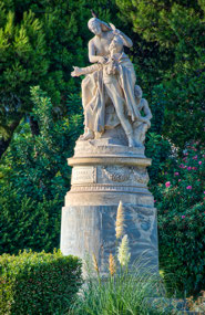 Crowning Lord Byron--National Garden