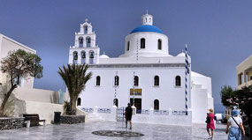 Oia Square