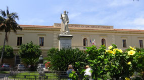 Statue in Sorrento