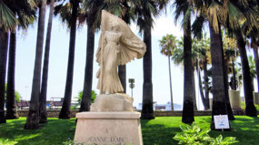 Jean d'Arch statue