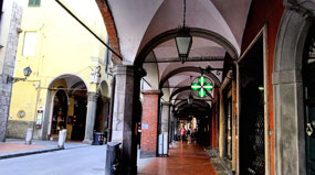 Borgo Stretto street by Piazza Garabaldi