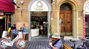 gelato at Manzi - Borgo Stretto street