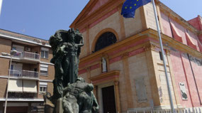 Church of Virgin & statue Children of Patriots