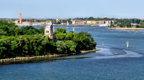 Beginning Cruise Ship Canal passing Lido Airport