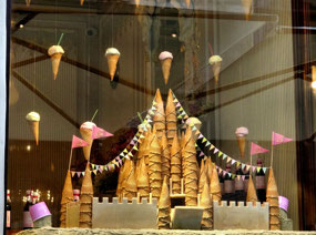 Aida's window display - time for ice cream!