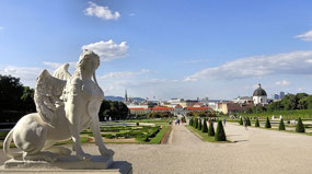 Terrace statue - Upper Belvedere
