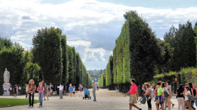 walk back to Palace through Gardens