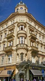 Amorino store building