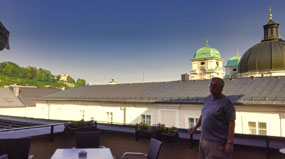 Rooftop Patio-Star Inn Hotel