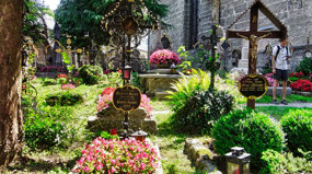 Graveyard St Peters