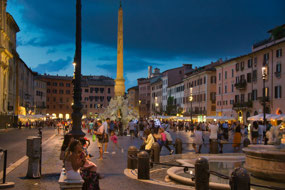 Piazza Navona at night