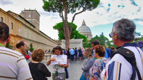 Explaining Vatican buildings