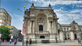 Magistrates House - oldest bldg on Plaza