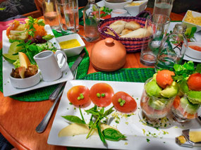 Delicious Fruit & Vegie Salads