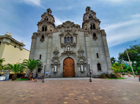 Virgen Milagrosa Church