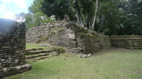 Lamanai - royal complex