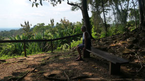 Nim Li Punit - time to relax in the humid heat