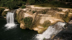 Rio Blanco NP - low water at the falls