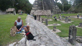 Tikal - Breakfast at the great Plaza