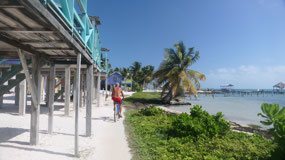 Caye Caulker - we bike to town