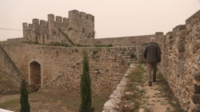 Evoramente - along the wall