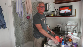 Seville - shower in the kitchen