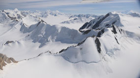 Kluane NP - the mountains at the icefield