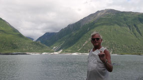 Valdez - at the glacier lake