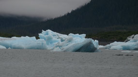 Columbia Icefield - icebergs