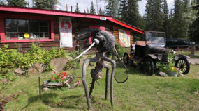 Klondike Hwy - they have big Mosquitos here...