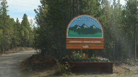 Atlin Lake - hey want to stay at SNAFU