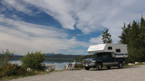Atlin Lake - stop at the little lake